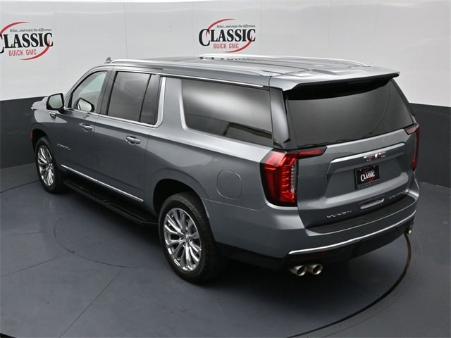 Used 2023 GMC Yukon XL Denali image 16