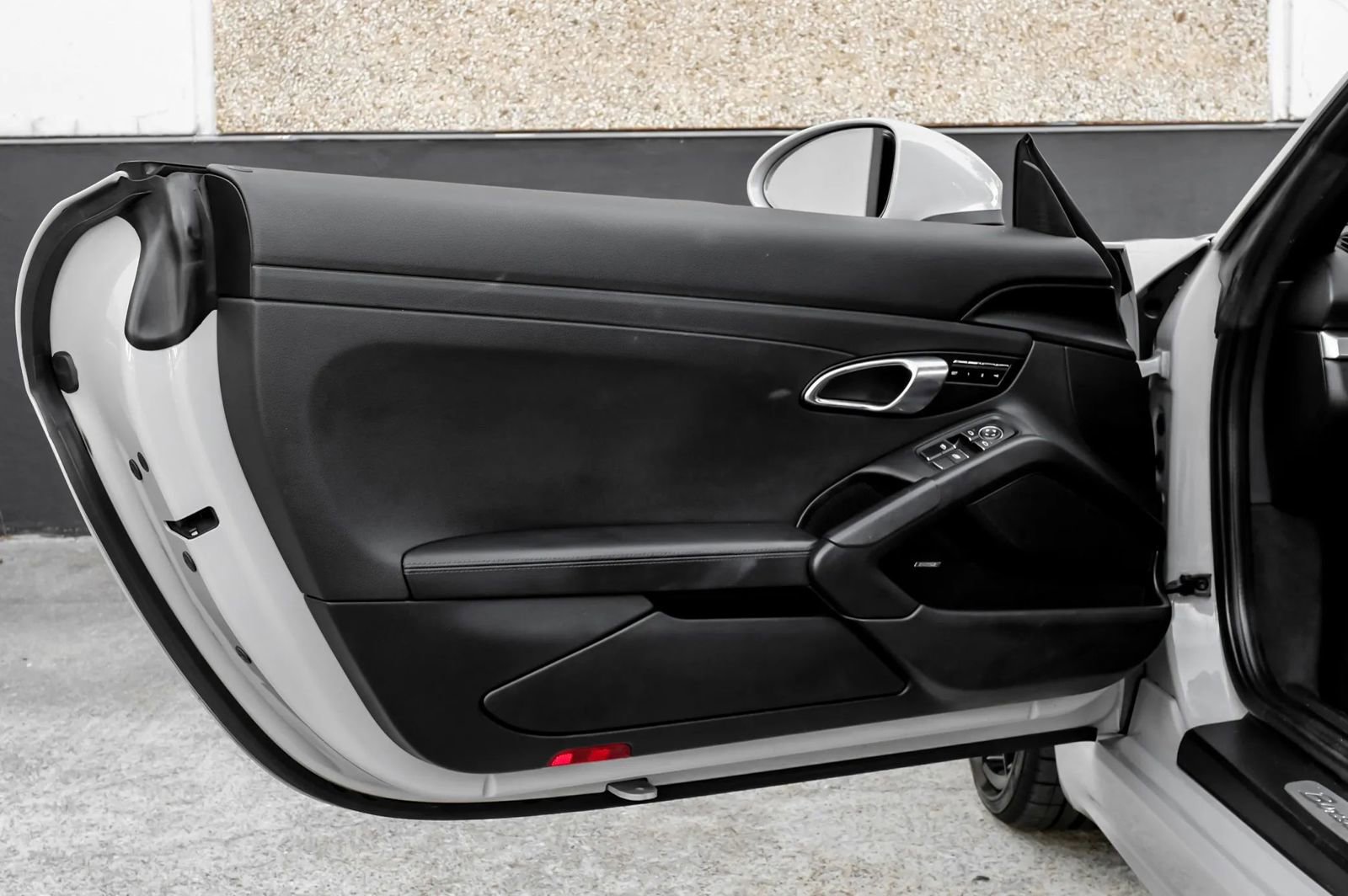 Used 2020 Porsche 718 Boxster S RWD image 38