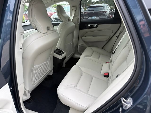 New 2027 Volvo XC60 B5 Ultra AWD/4WD image 7