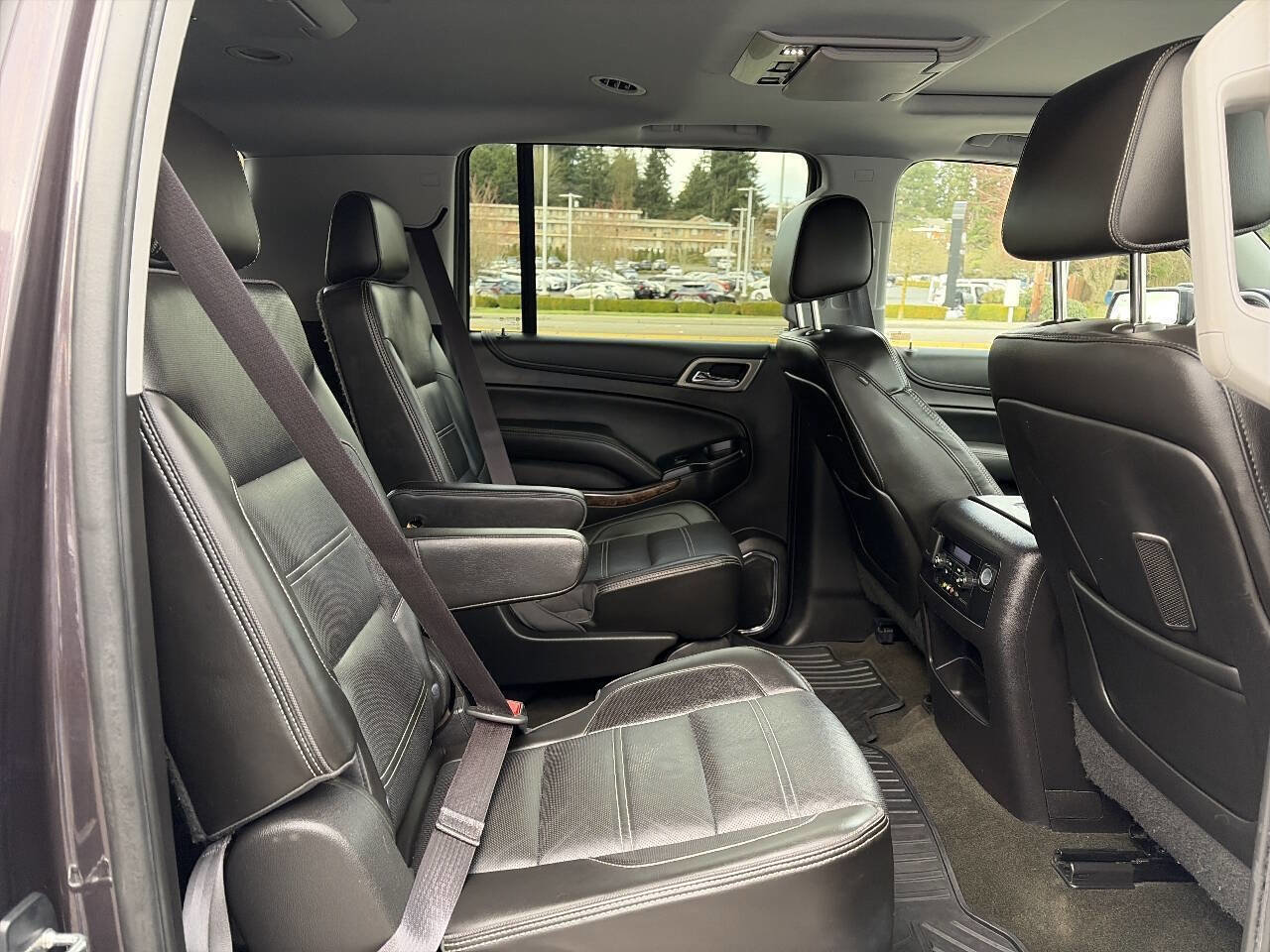 Used 2015 GMC Yukon XL Denali w/ Premium Package image 23