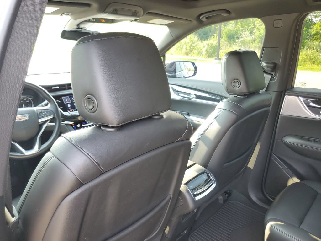 Used 2021 Cadillac XT6 Premium Luxury AWD/4WD image 33