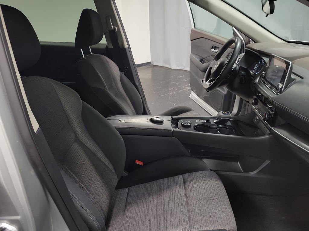 Used 2021 Nissan Rogue SV image 22