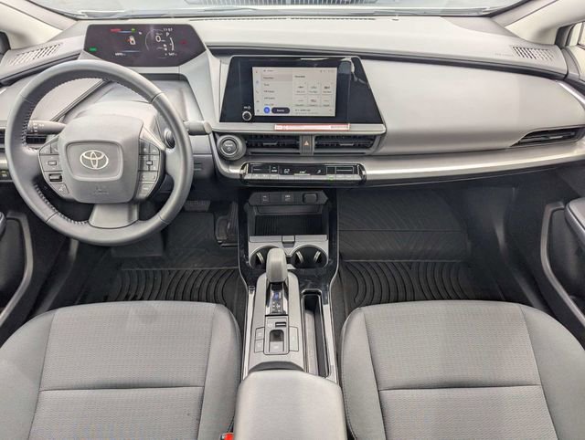 Used 2025 Toyota Prius LE FWD image 14