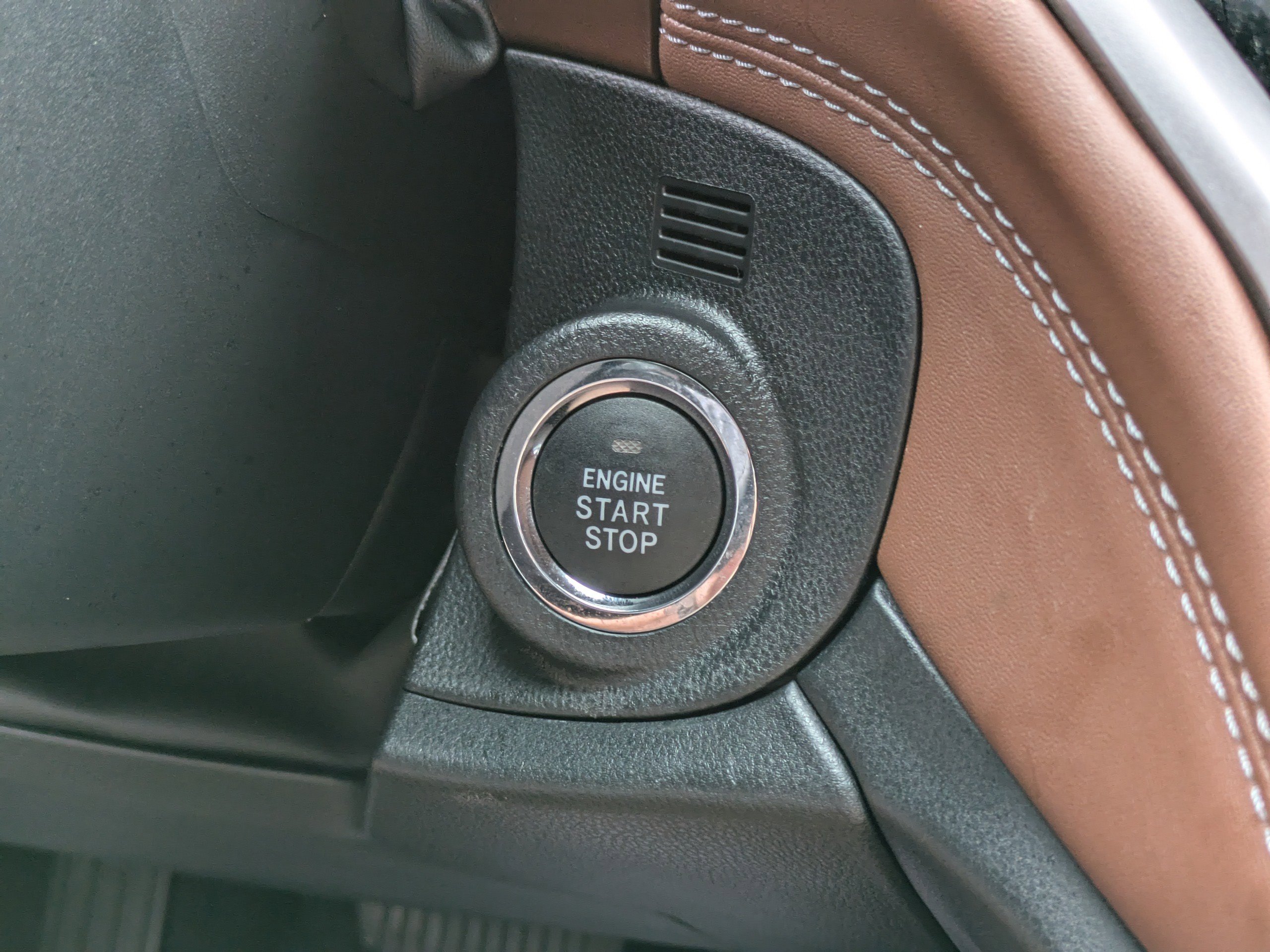 Certified 2025 Subaru Outback Touring image 30