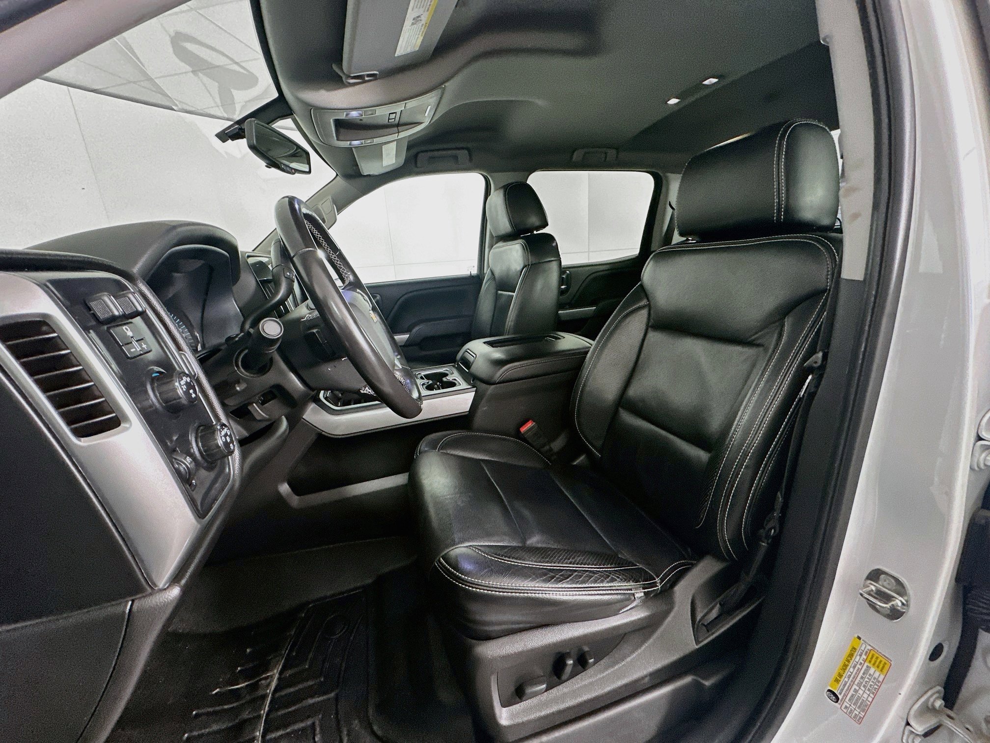Used 2018 Chevrolet Silverado 1500 LT w/ All Star Edition AWD/4WD image 13