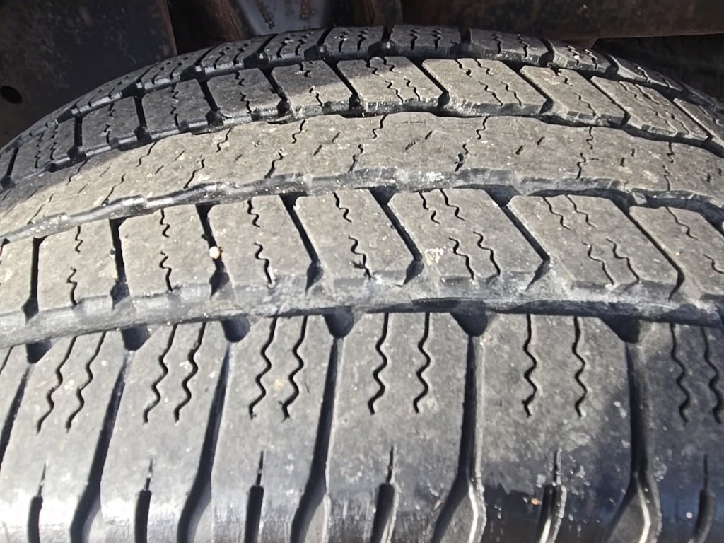 Used 2015 Nissan Titan SV w/ SV Value Truck Package image 34