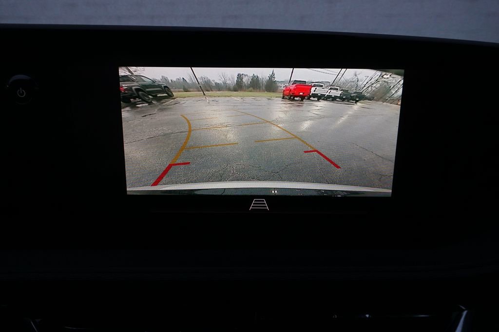 Used 2024 Buick Envista Sport Touring w/ Convenience I Package image 19