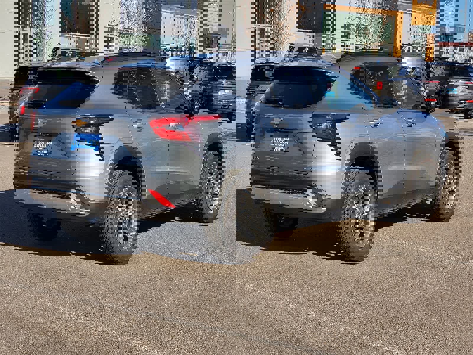 Used 2025 Chevrolet Trax LT w/ LT Convenience Package image 5