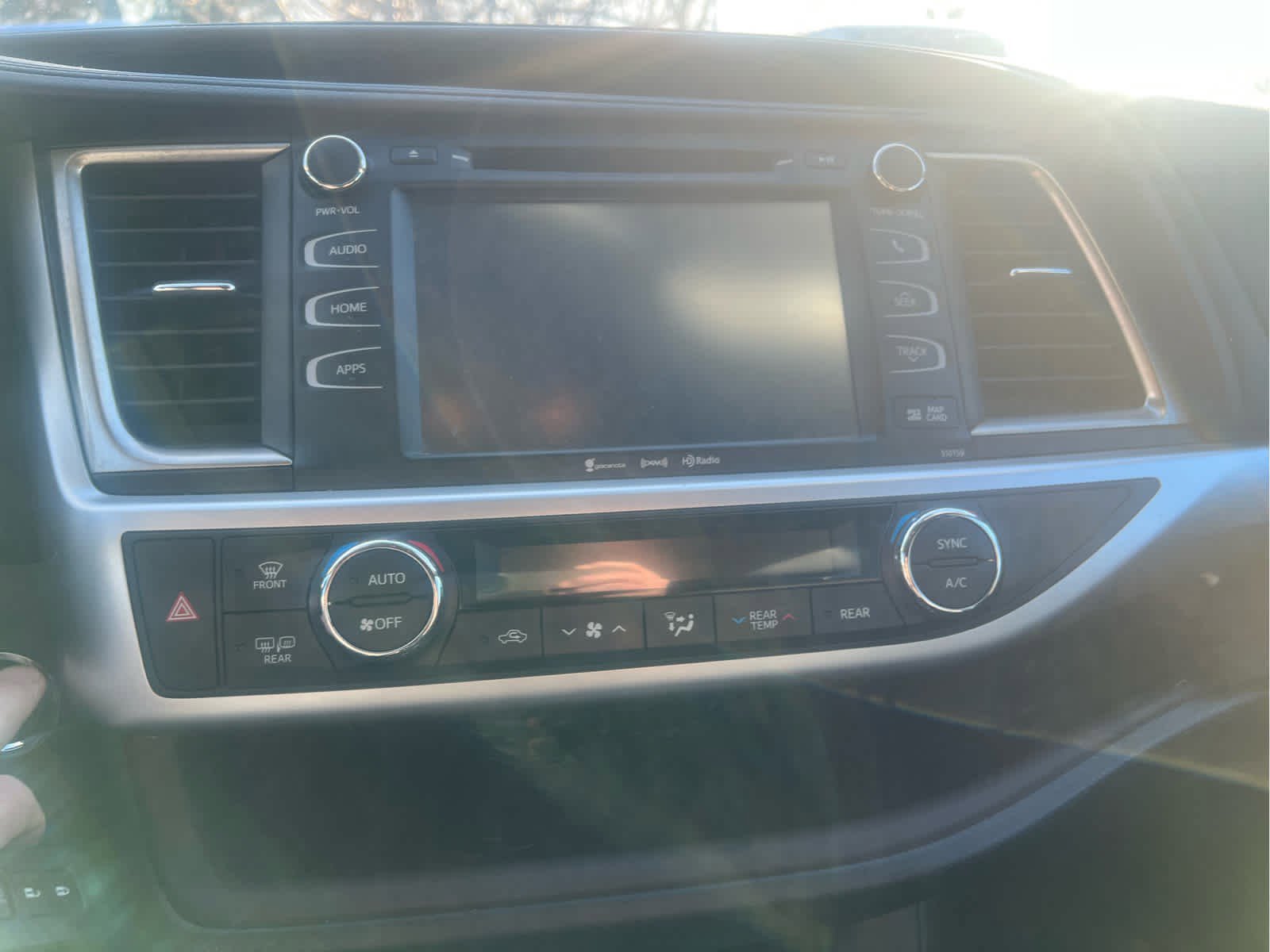 Used 2016 Toyota Highlander XLE image 8