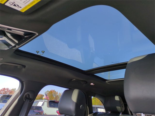 Used 2025 Land Rover Range Rover Velar S image 22