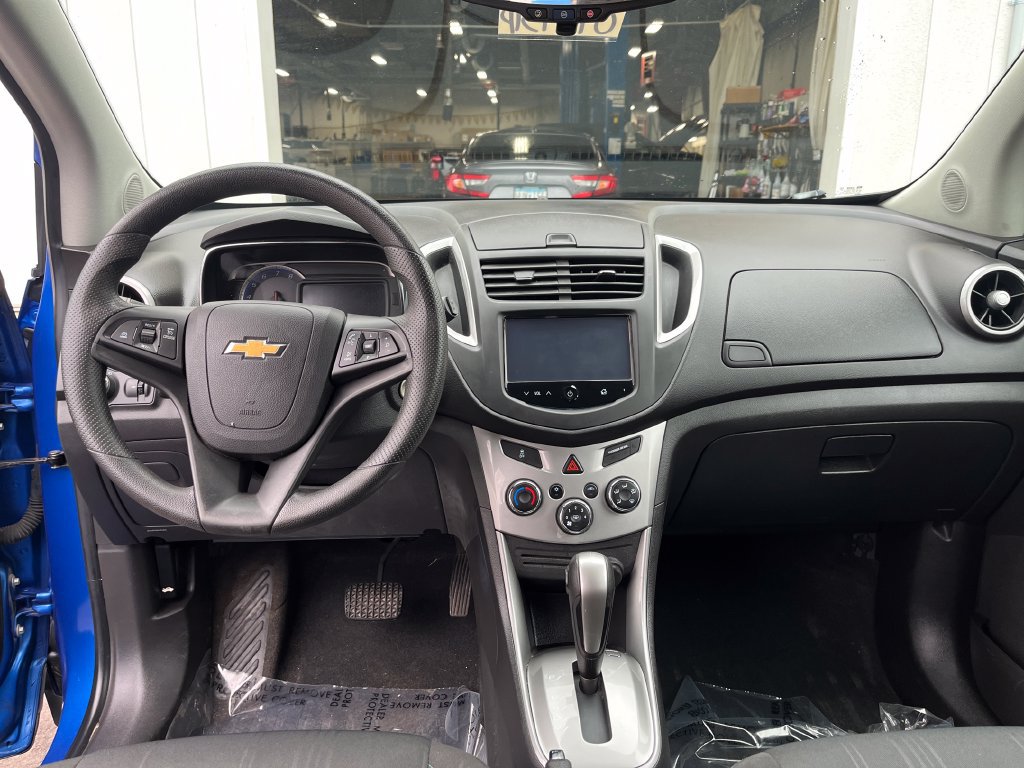 Used 2015 Chevrolet Trax LT AWD/4WD image 14