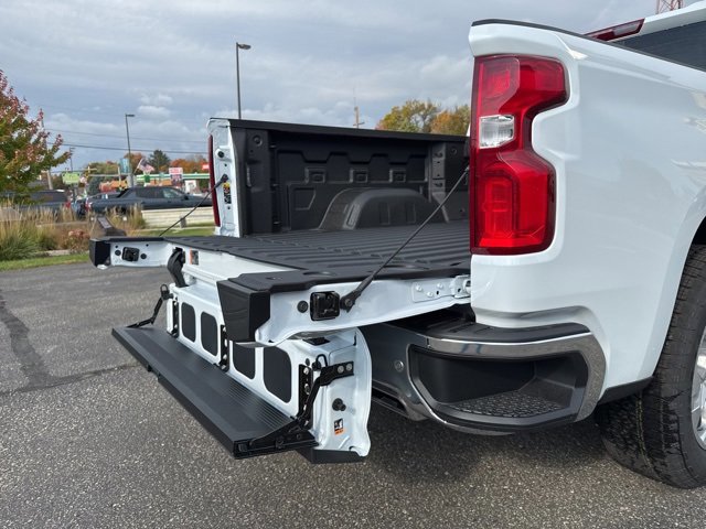 New 2026 Chevrolet Silverado 1500 LTZ w/ LTZ Premium Package image 6