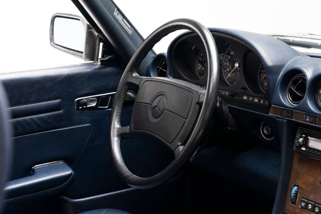 Used 1988 Mercedes-Benz 560 SL image 36