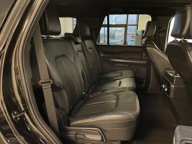 Certified 2023 Ford Expedition Platinum image 26