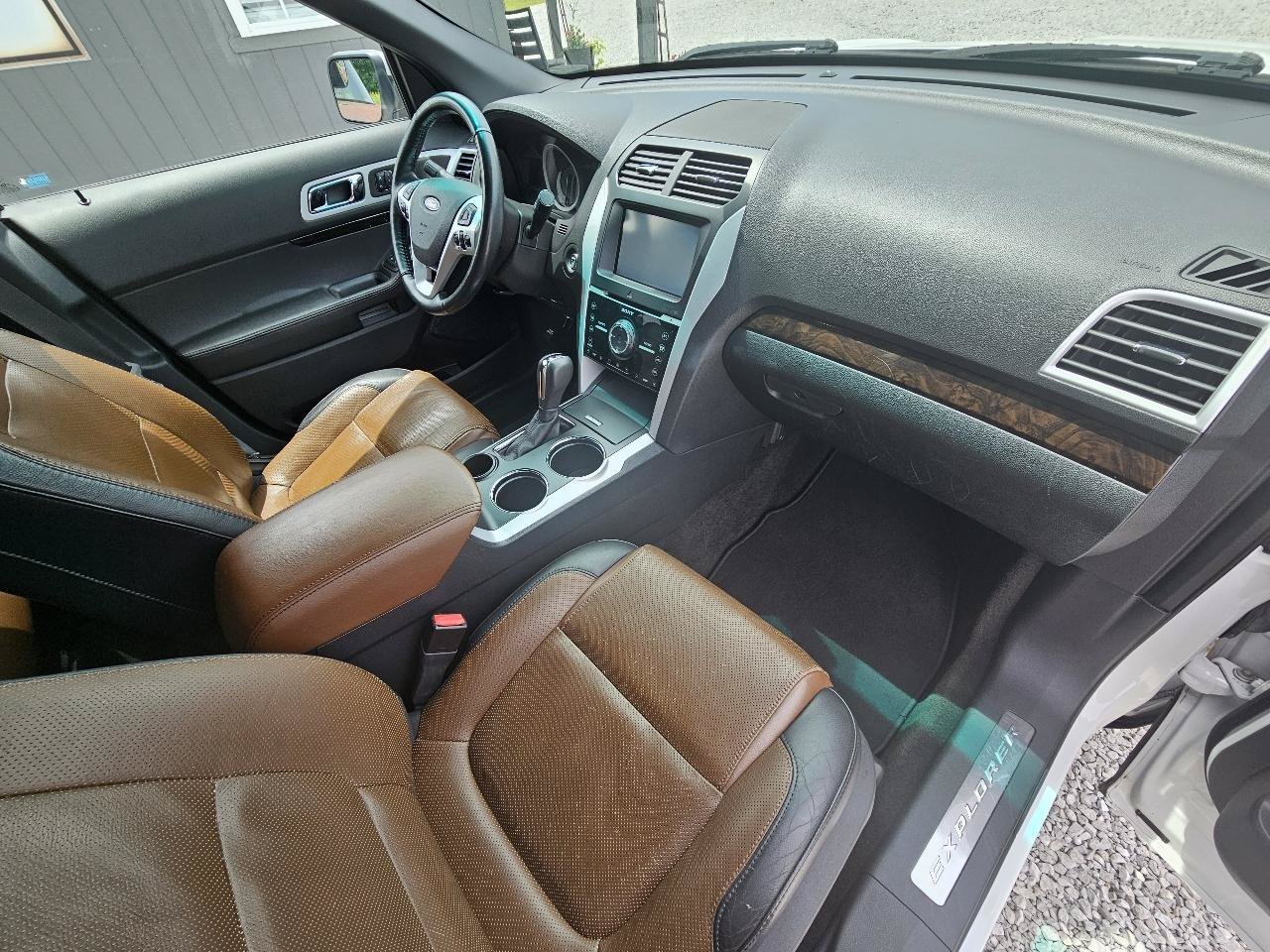 Used 2012 Ford Explorer Limited FWD image 38