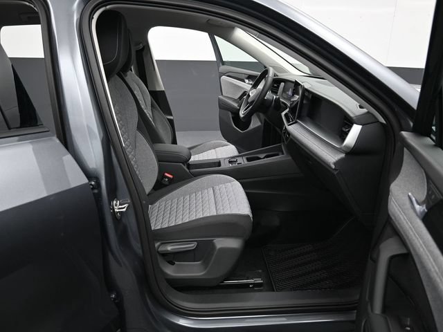 New 2026 Volkswagen Tiguan S AWD/4WD image 14
