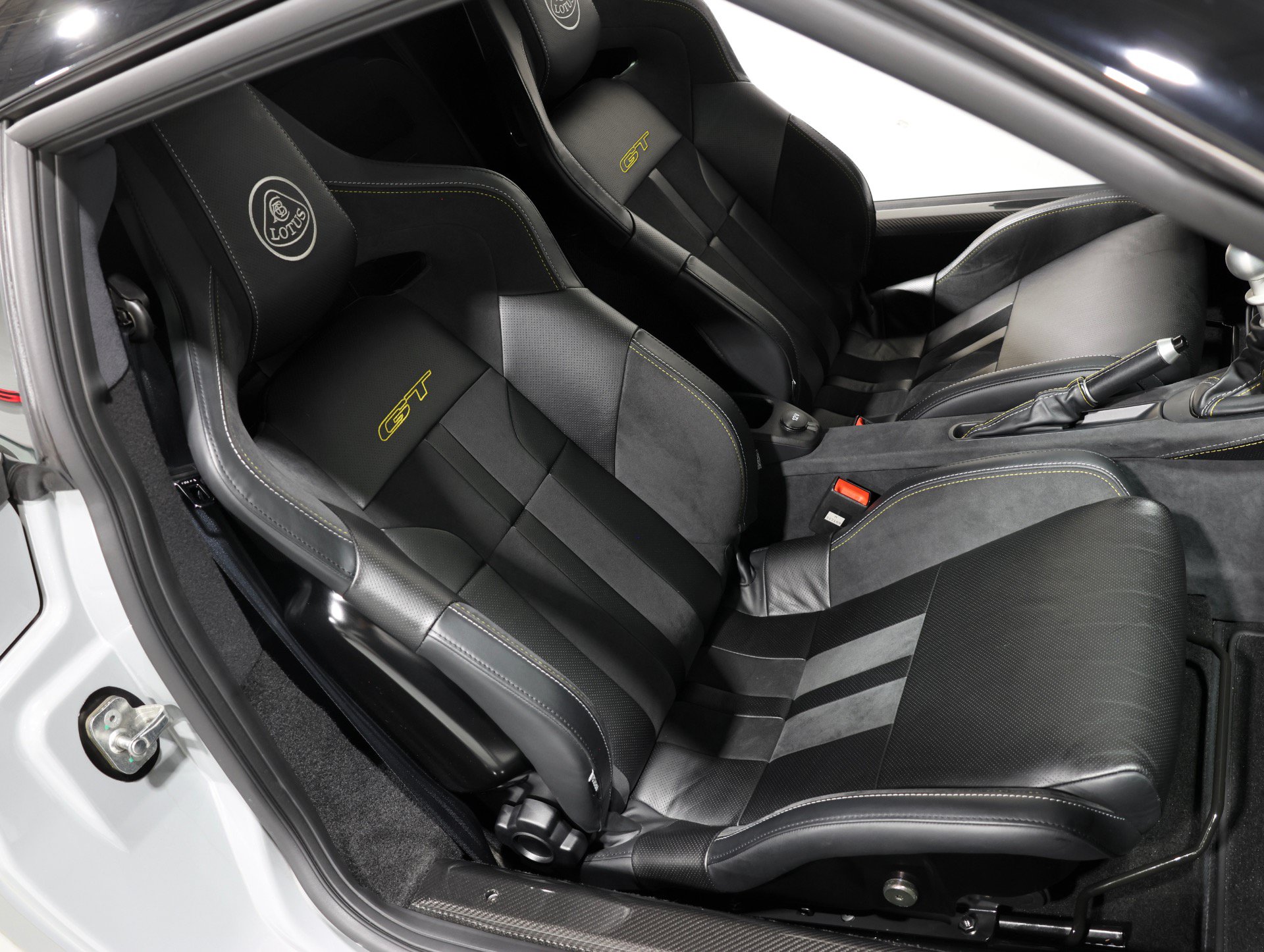 Used 2020 Lotus Evora RWD image 6
