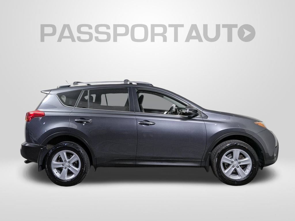 Used 2014 Toyota RAV4 XLE AWD/4WD image 9