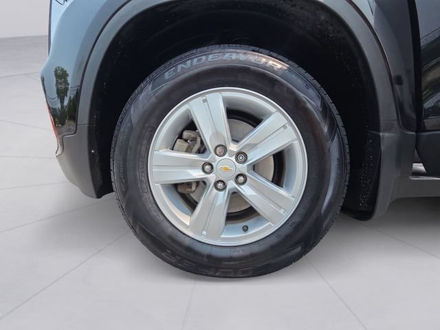 Used 2020 Chevrolet Trax LS w/ LPO, Protection Package AWD/4WD image 9