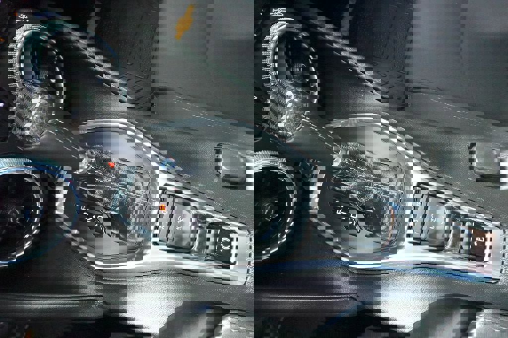 Used 2019 Chevrolet Camaro LT image 14