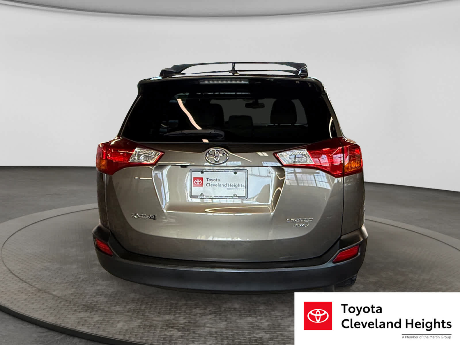 Used 2015 Toyota RAV4 Limited AWD/4WD image 6