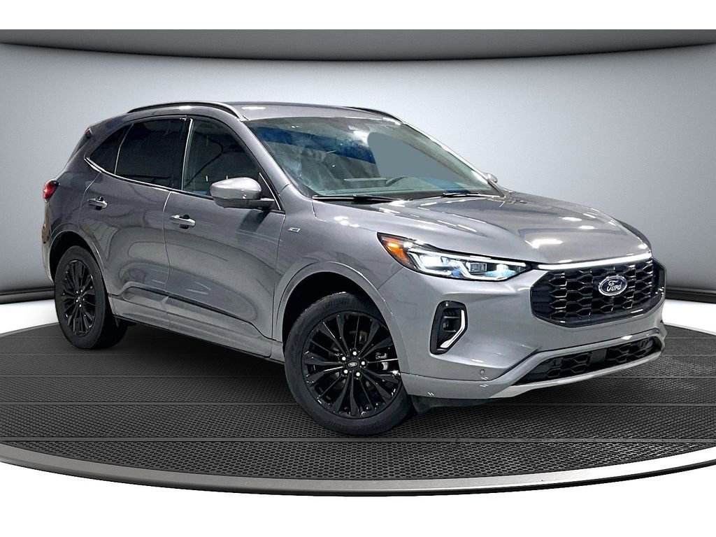 Used 2023 Ford Escape ST-Line Elite image 2