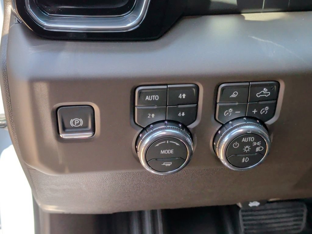 New 2026 GMC Sierra 1500 Denali AWD/4WD image 17