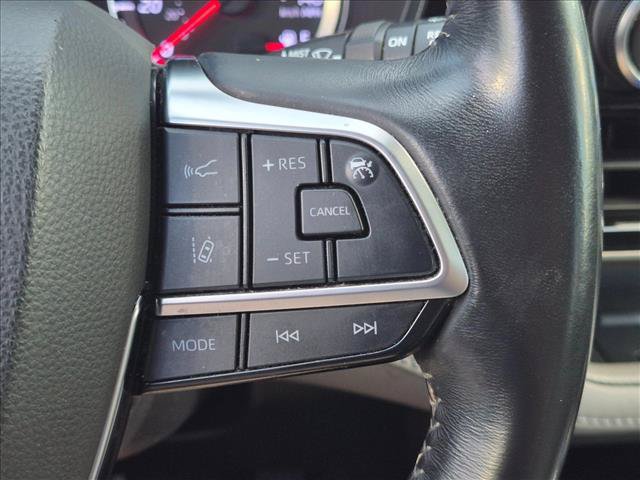 Certified 2021 Toyota Highlander LE FWD image 11