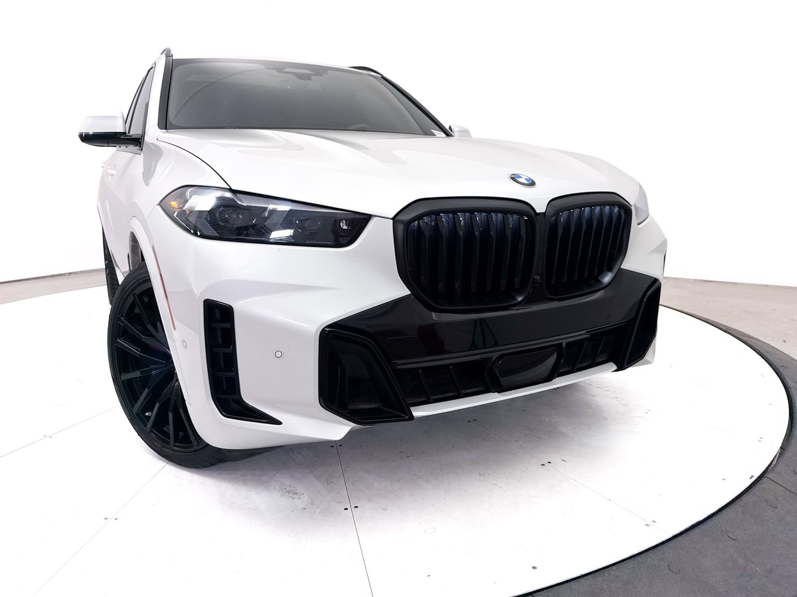 Used 2024 BMW X5 xDrive40i w/ Executive Package AWD/4WD image 8