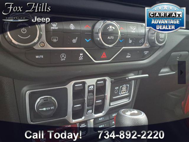 Certified 2025 Jeep Wrangler Unlimited Rubicon w/ Convenience Group AWD/4WD image 22