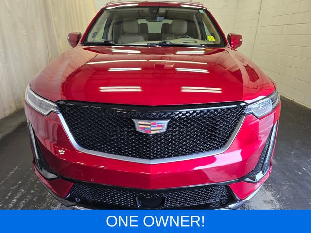 Used 2022 Cadillac XT6 Sport w/ Platinum Package image 3