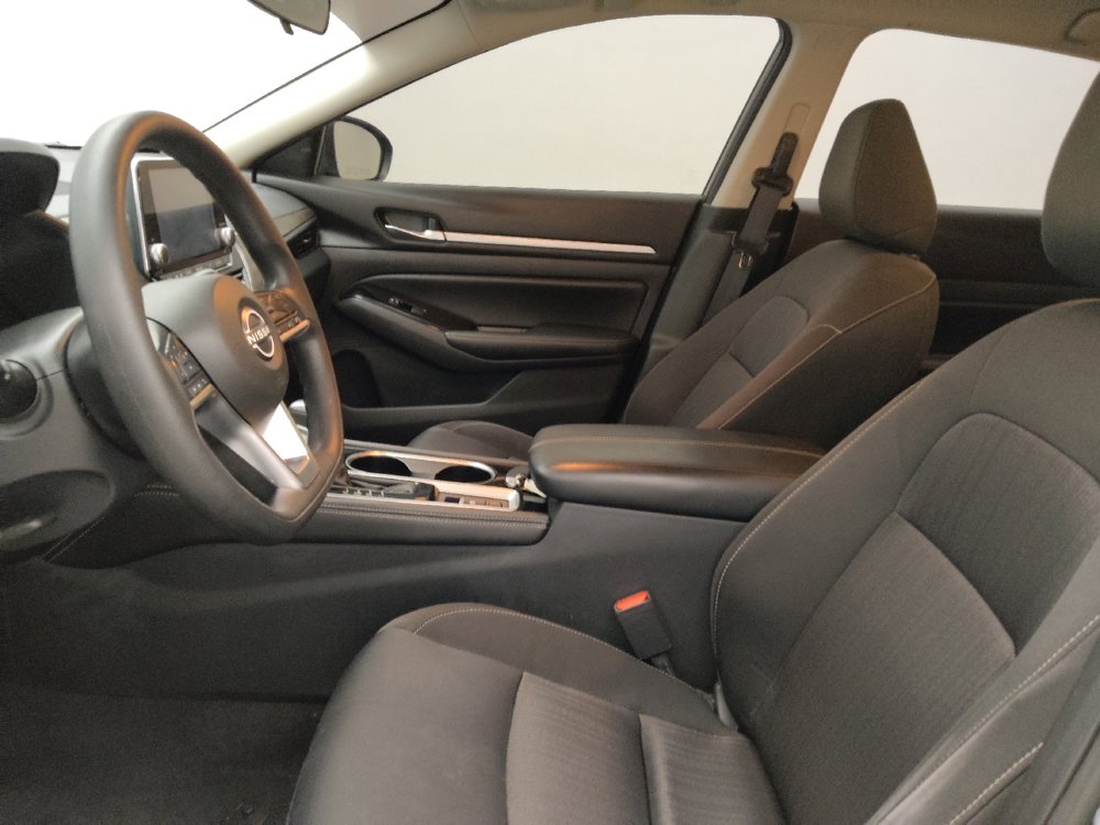 Used 2023 Nissan Altima 2.5 SV AWD/4WD image 17