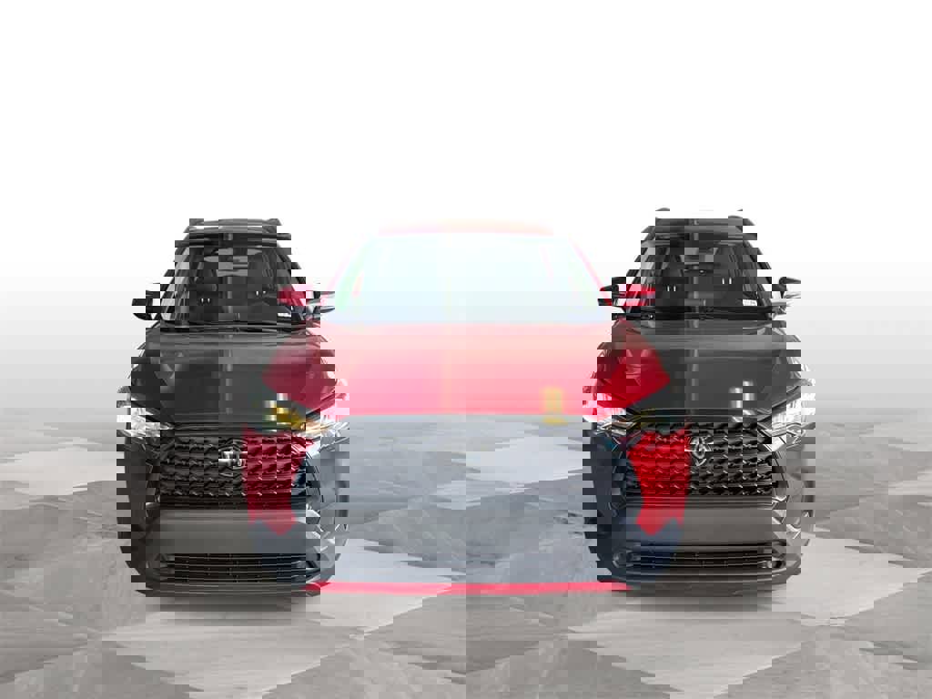 Used 2022 Toyota Corolla Cross LE image 3