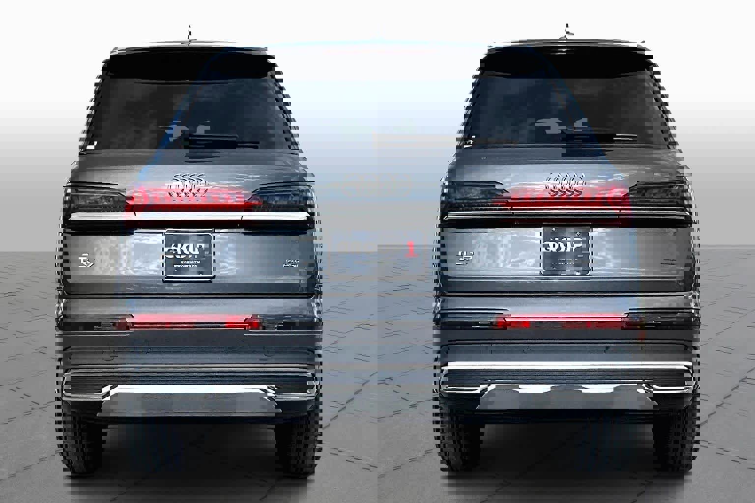 Used 2024 Audi Q7 2.0T Premium w/ Convenience Package image 5