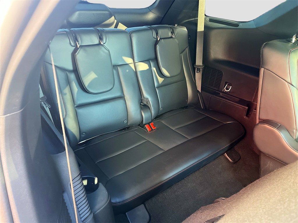 Used 2025 Ford Explorer ST image 29