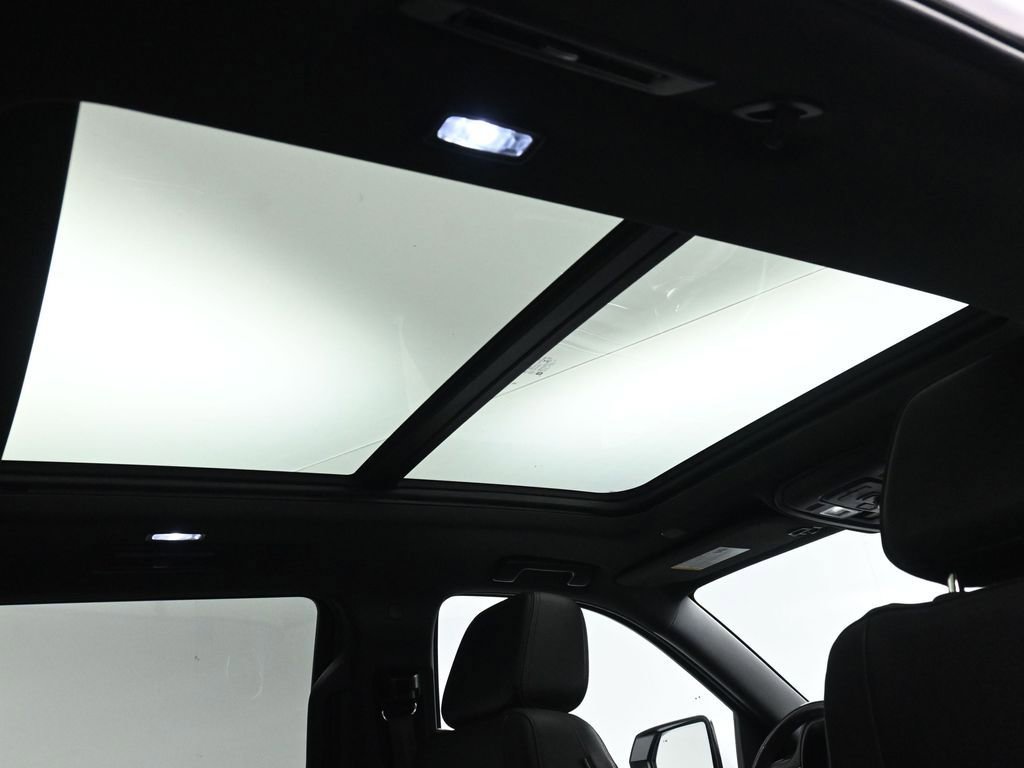 Used 2022 Chevrolet Tahoe RST w/ Luxury Package image 23