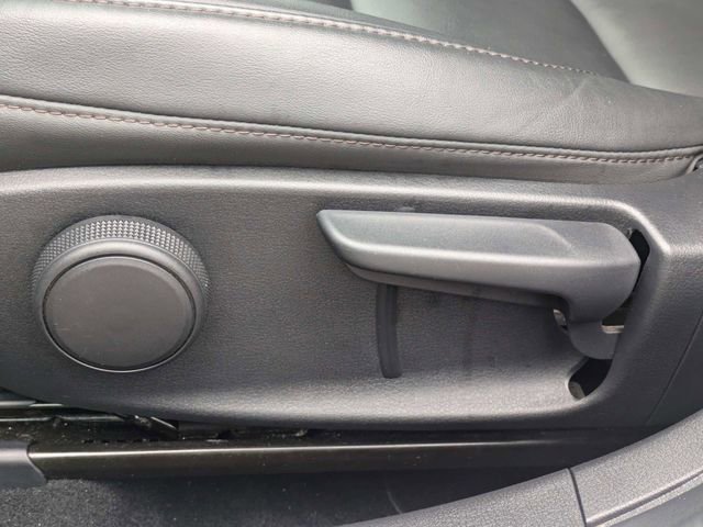 Used 2023 MAZDA MAZDA3 s image 18