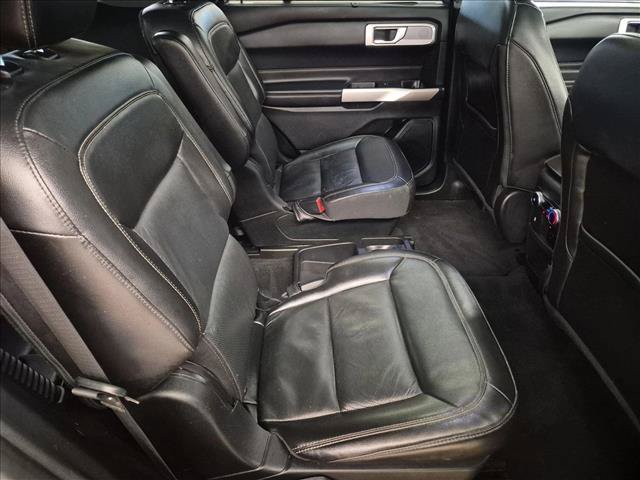 Used 2021 Ford Explorer Limited w/ Equipment Group 301A AWD/4WD image 23