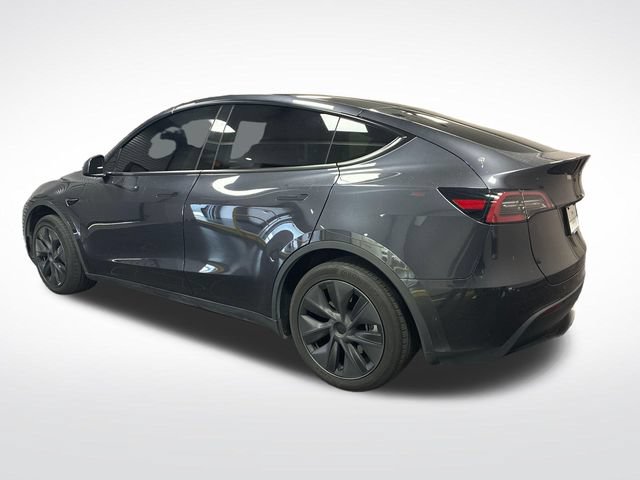 Used 2024 Tesla Model Y Long Range RWD image 3