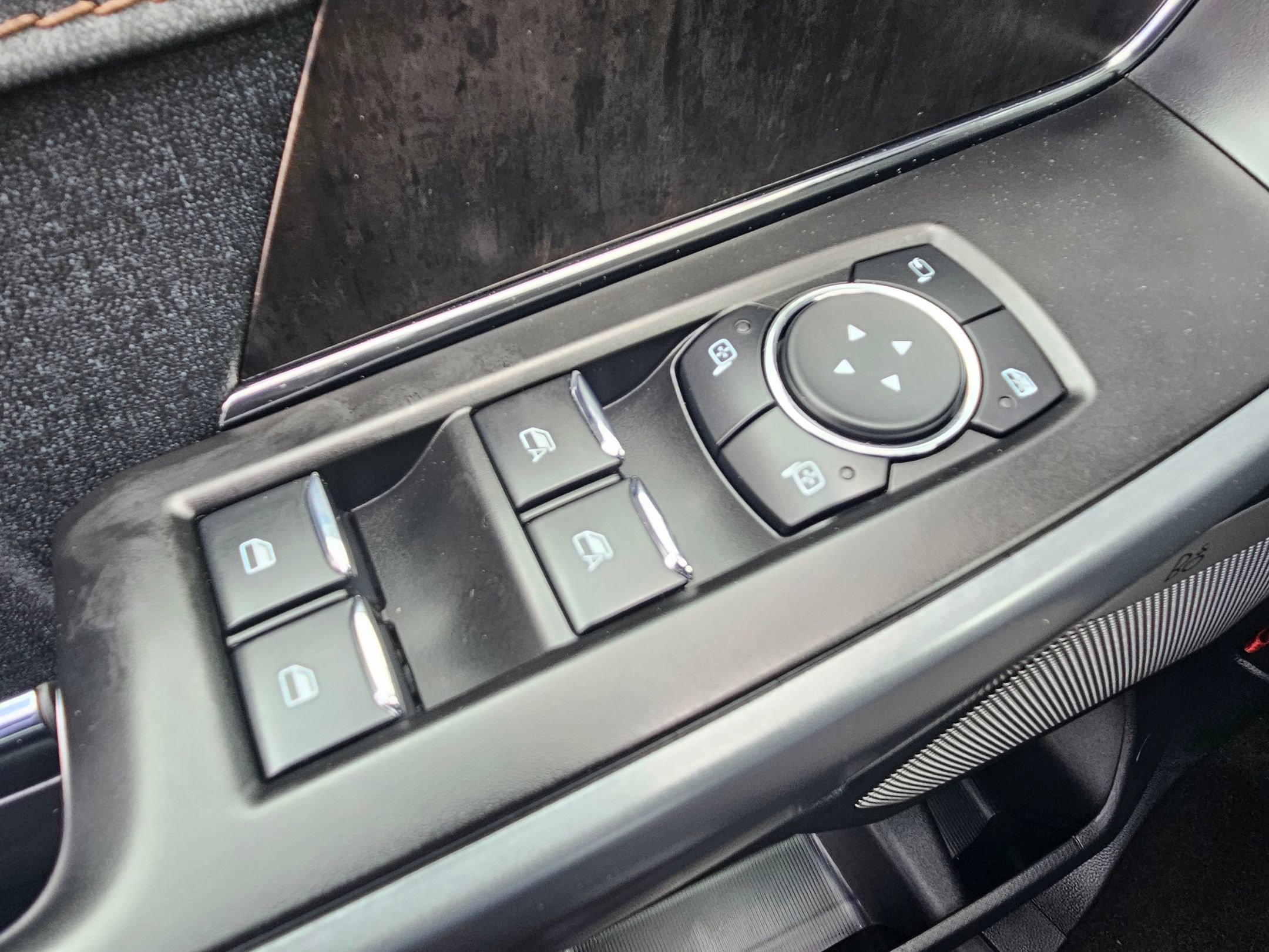 Used 2023 Ford F150 Lightning Lariat w/ Equipment Group 511A High image 9