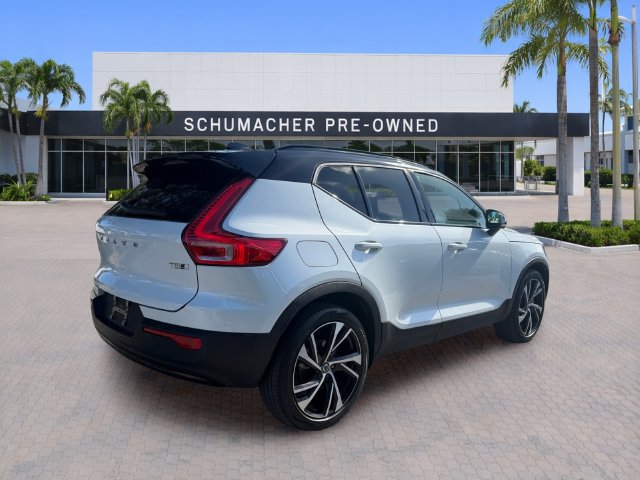 Used 2021 Volvo XC40 T5 R-Design w/ Protection Package Premier AWD/4WD image 7