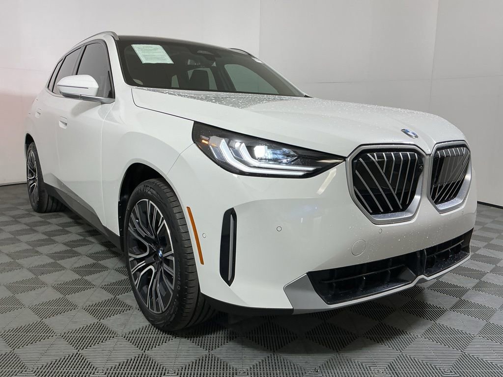 Certified 2025 BMW X3 xDrive30 w/ Premium Package AWD/4WD image 4