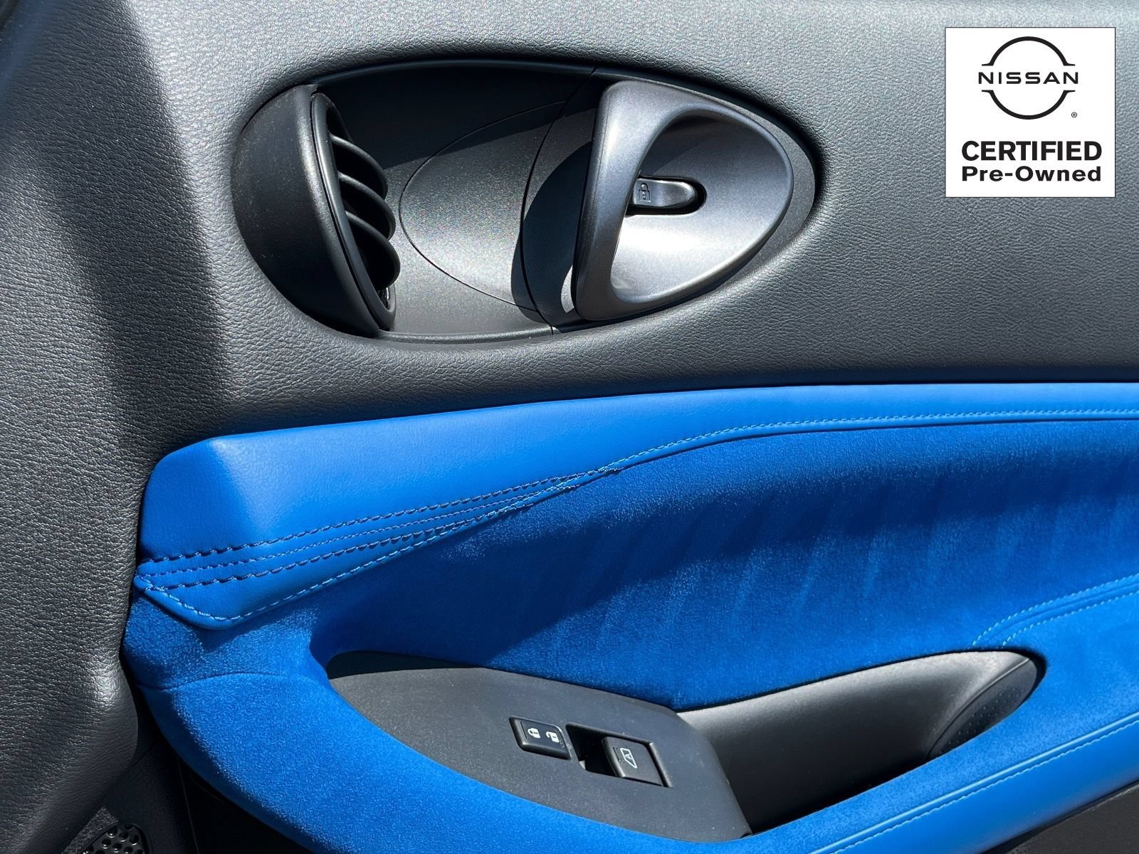 Certified 2023 Nissan Z w/ Floor Mat Package (L93) RWD image 11
