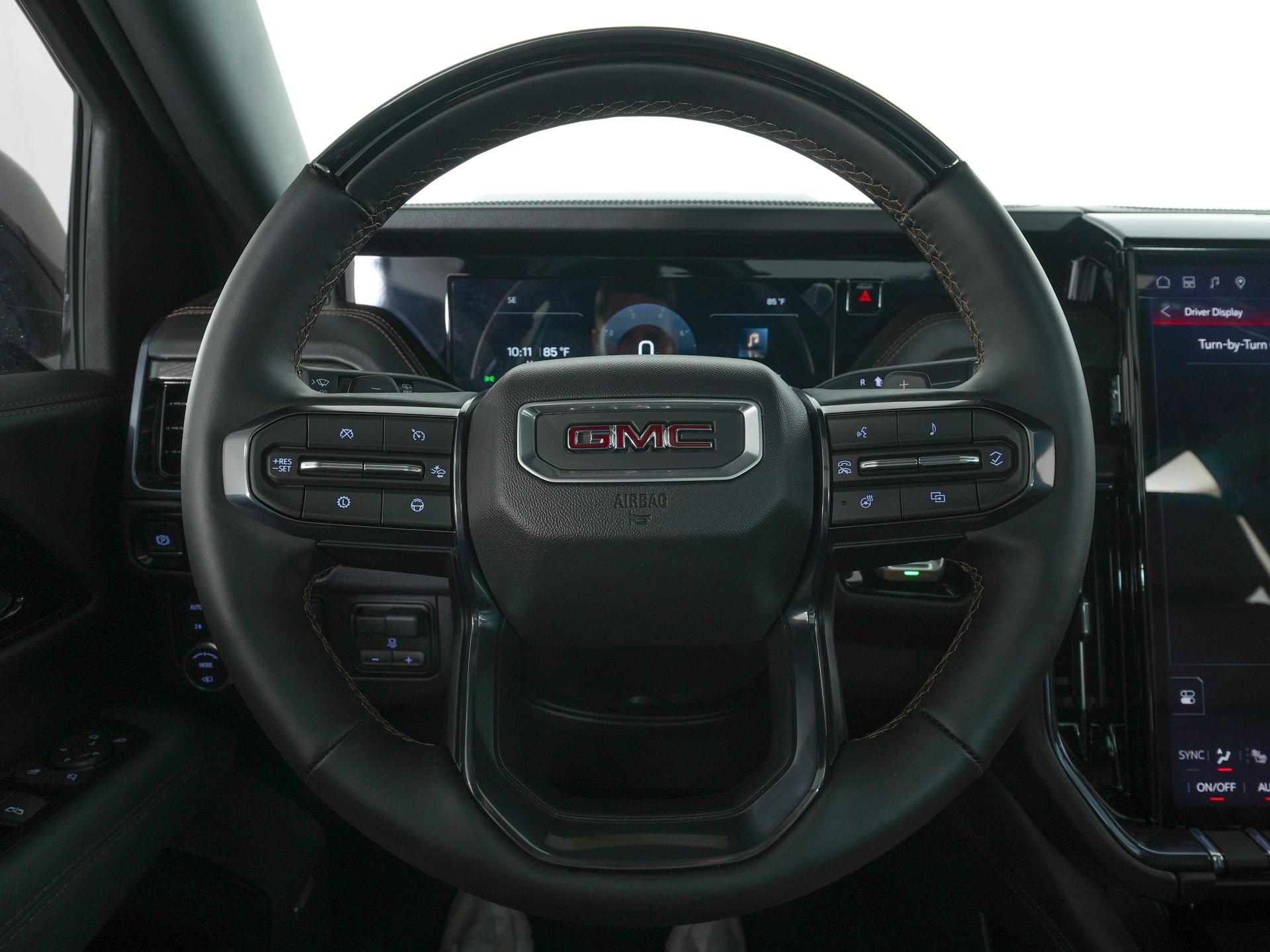 Used 2026 GMC Yukon AT4 w/ AT4 Premium Plus Package AWD/4WD image 18