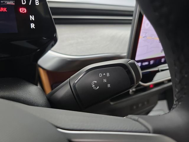 Used 2025 Volkswagen ID. Buzz Pro S Plus image 39