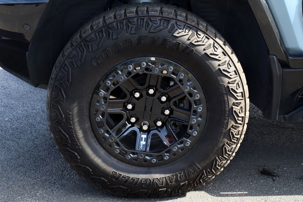 Certified 2024 GMC Hummer EV 3X w/ Omega Edition image 32