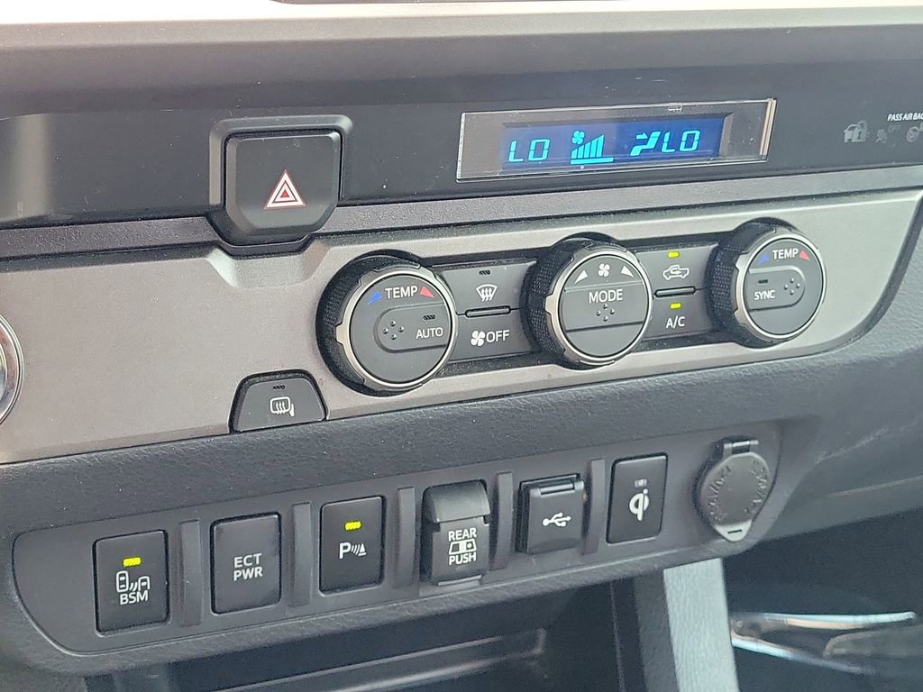 Used 2022 Toyota Tacoma TRD Sport w/ Technology Package RWD image 28