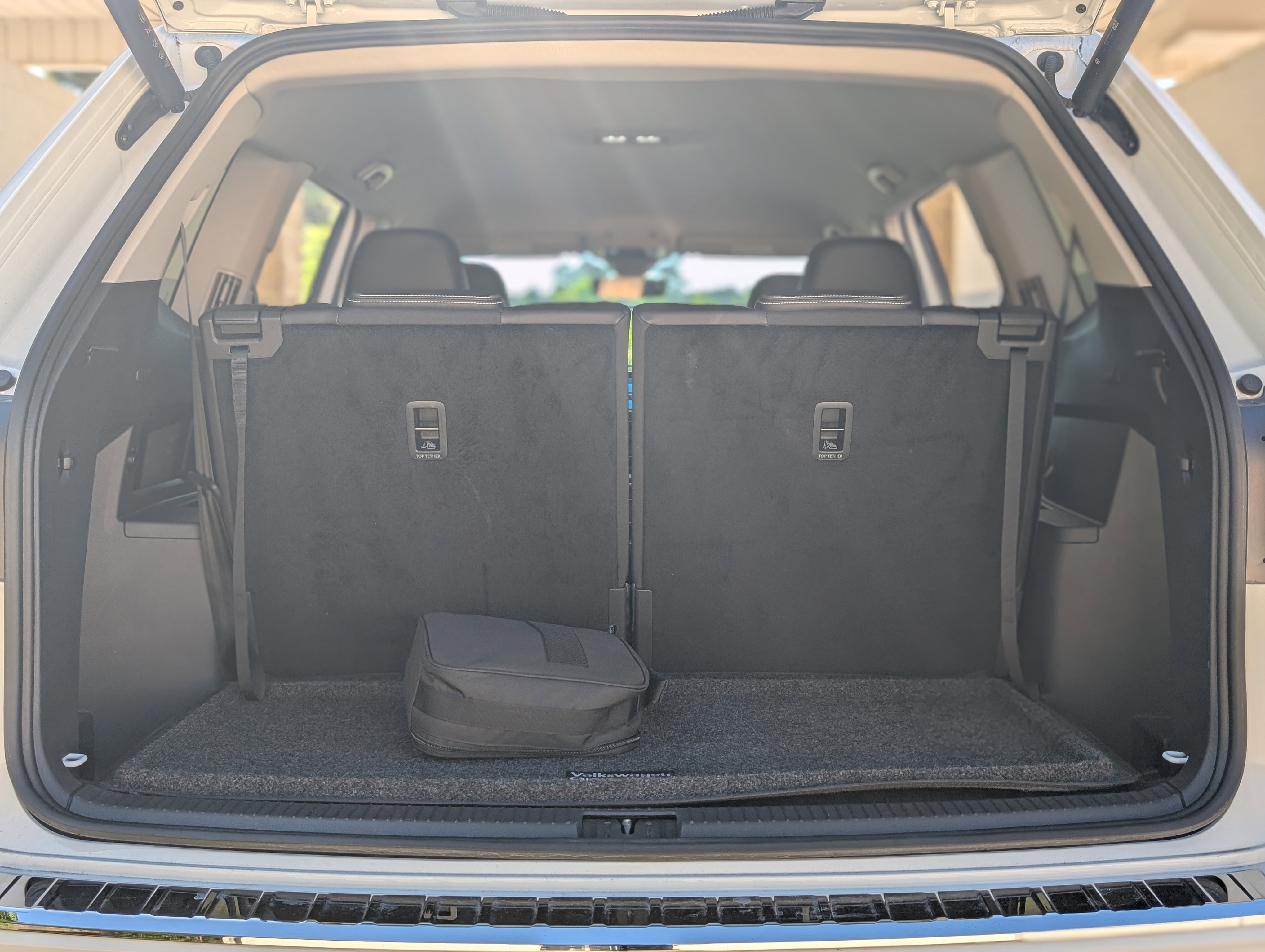 Used 2024 Volkswagen Atlas SE image 19