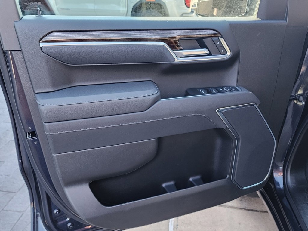 New 2026 GMC Sierra 1500 Elevation image 14