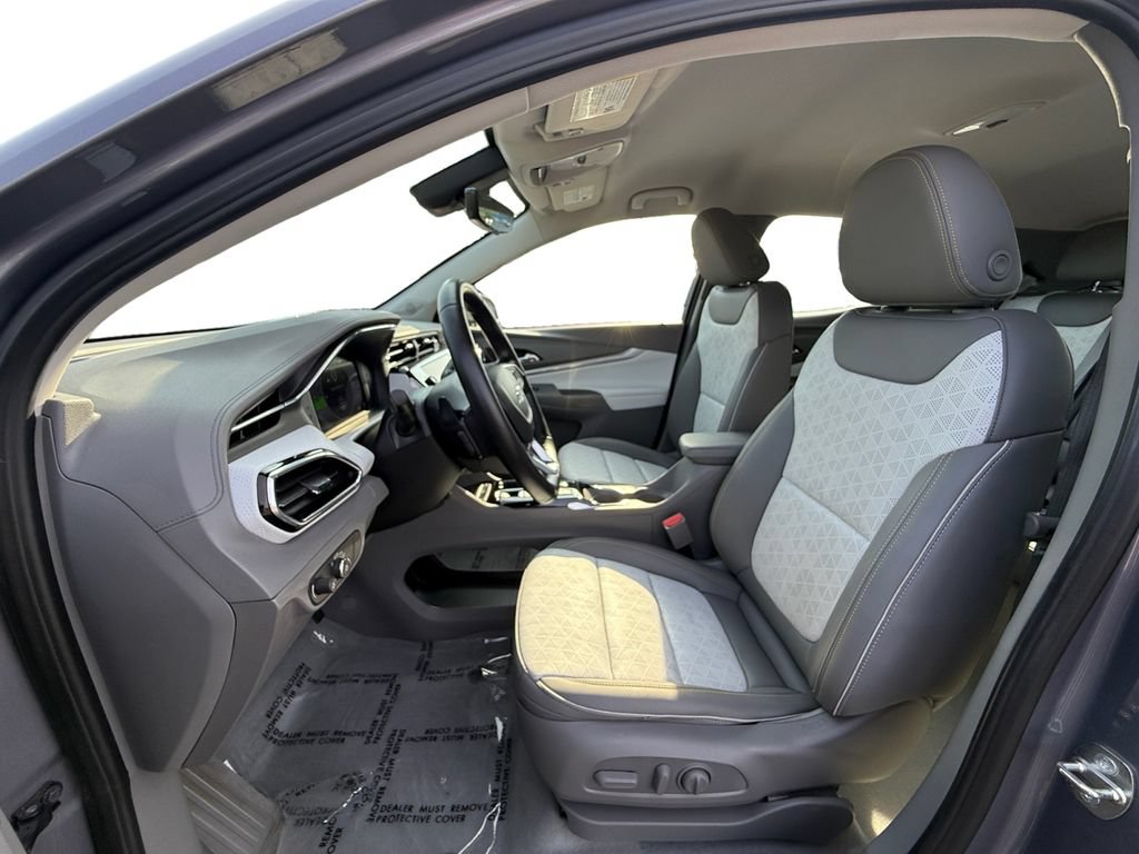 Used 2023 Chevrolet Bolt EUV Premier FWD image 9